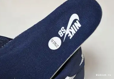 Navy Midnight Jordan SB Low 1 0626